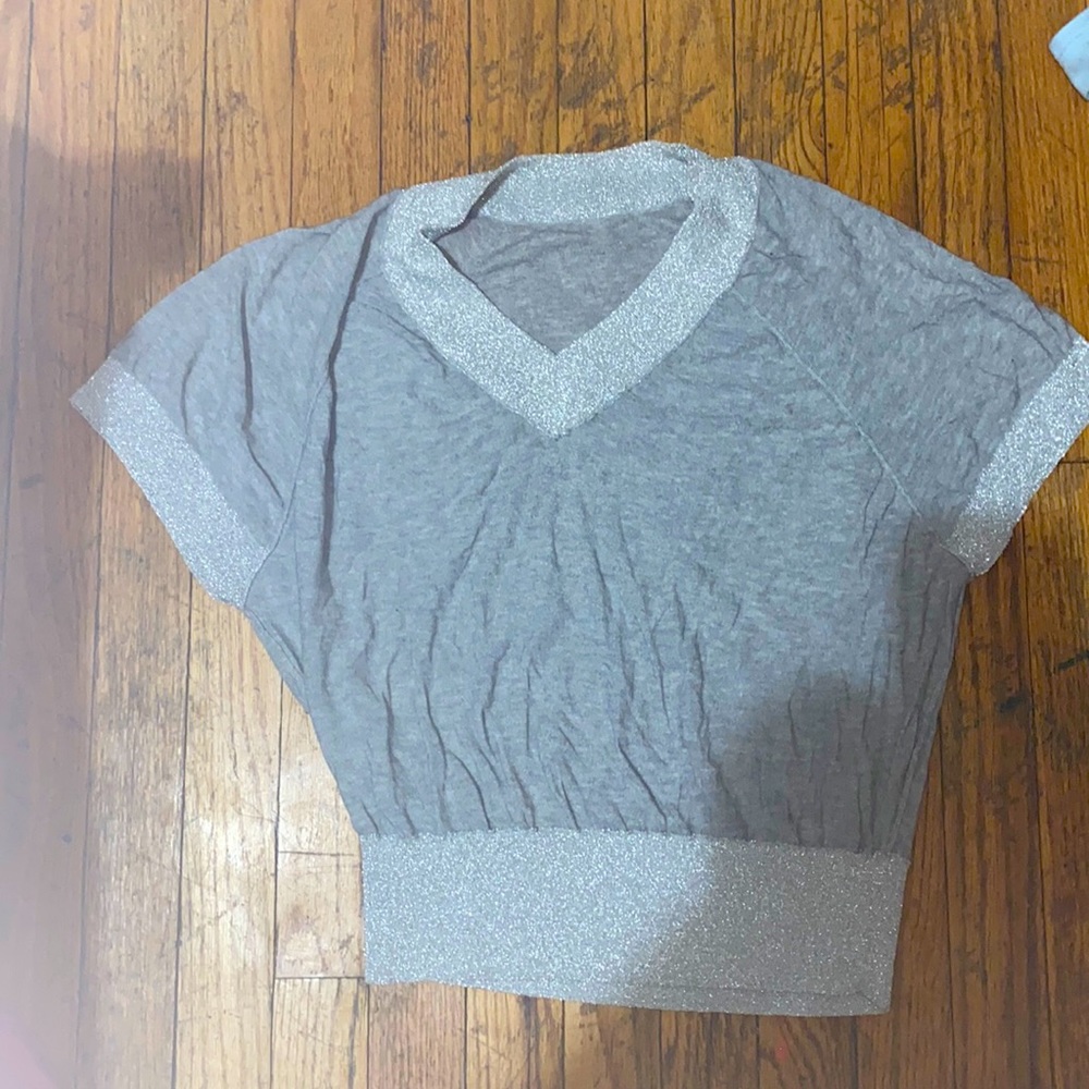 could be worn as a crop top depending what ur size is.